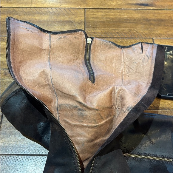 Donald J. Pliner Distressed Dark Brown Leather Boots - Picture 6 of 6